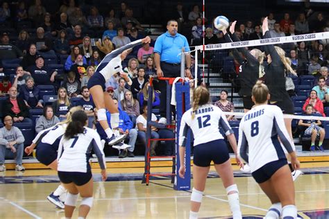 Washburn University Volleyball honors lone senior on last home game | KSNT News