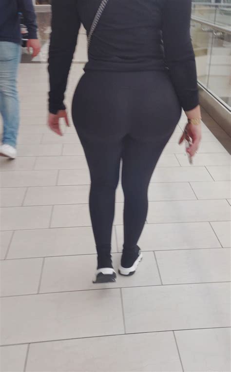 Massive Fake Ass Latina Stretching Leggings Forum