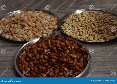 Dry Fruits Almonds Cashew Nuts Healthy Food Stock Image Image Of Nuts