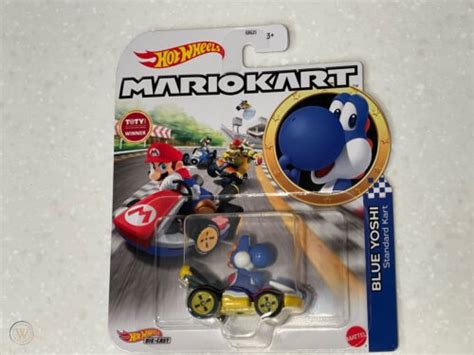 Hot Wheels 2022 Mario Kart Toadette Birthday Girl And Dark Blue Yoshi Standard 4580246703