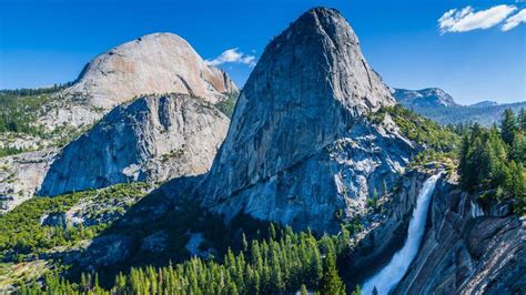 12 Best Hiking Trails In California That You HAVE To Do At Least Once