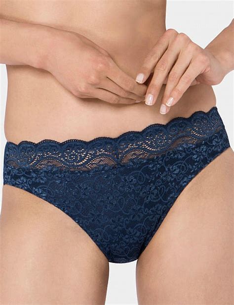 Triumph Amourette 300 Magic Wire Tai02 Brief Belle Lingerie Triumph