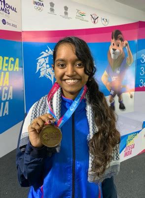 Elavenil Valarivan Wins The Gold In Women S M Air Rifle Pixstory