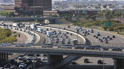 Metro Phoenix freeway projects to bring delays, closures. What to know
