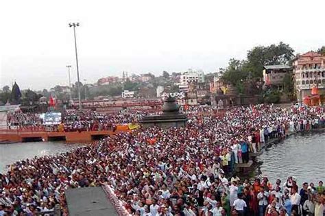 Tens Of Thousands Take Holy Dip At Indias Kumbh Mela