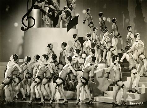 50 Stunning Vintage Photographs Of Los Angeles Chorus Girls From