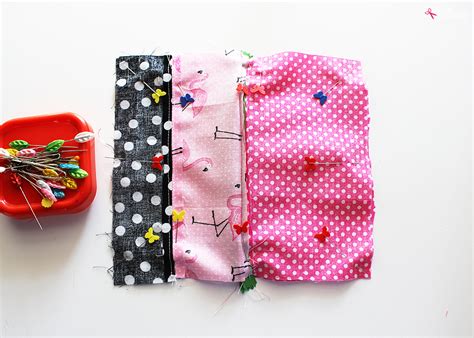 Zipper Pencil Pouch Sewing Tutorial - Positively Splendid {Crafts ...