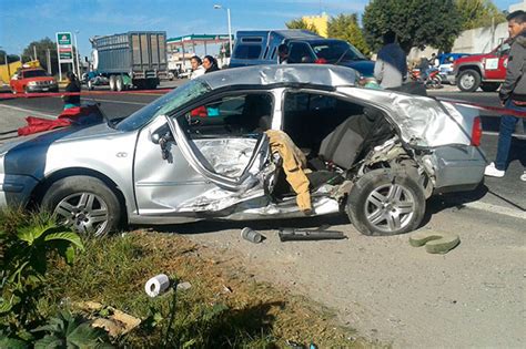 Una Mujer Pierde La Vida Tras Chocar Auto Contra Tráiler Municipios