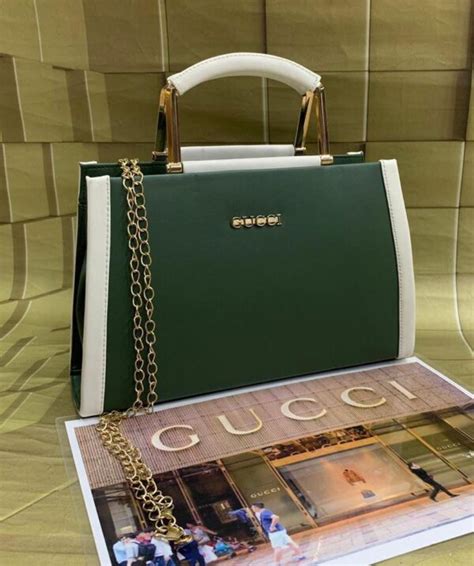 First Copy Gucci Premium Hand Clutch Womens Handbags Green First Copy