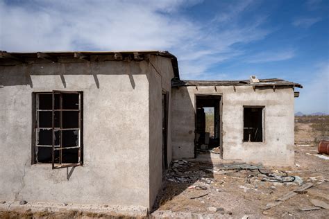 Photo of an Abandoned House · Free Stock Photo