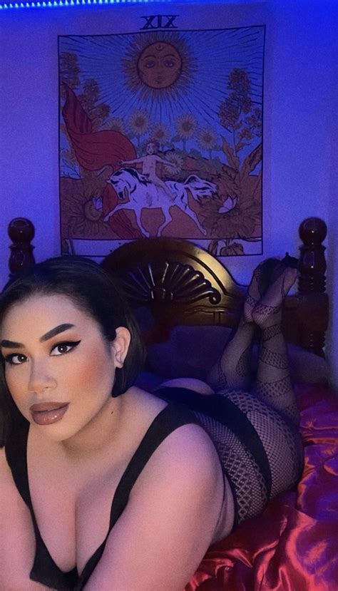 Do You Like Thick Asian Alt Girls With A Fat Ass Scrolller
