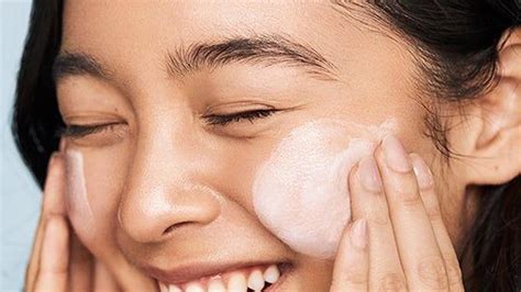 Rekomendasi Skincare Untuk Remaja Terbaik Dan Edisi Terbaru 2024