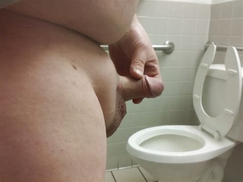 Pbr Public Bathroom Rub Porn Pictures Xxx Photos Sex Images 1486344