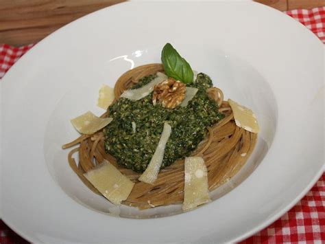 Walnuss Pesto Mit Basilikum Von Amreu Chefkoch