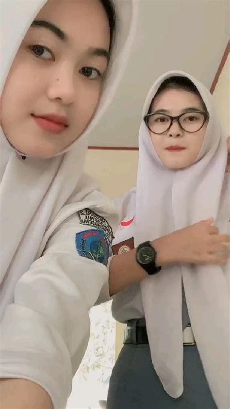 Lalaa Aksesori Wanita Gaya Hijab Fotografi Tubuh