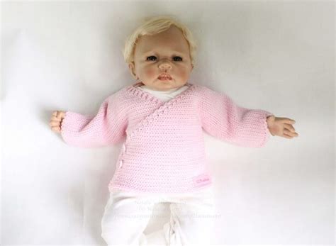 Babyjacke häkeln Wickeljacke Stricklook