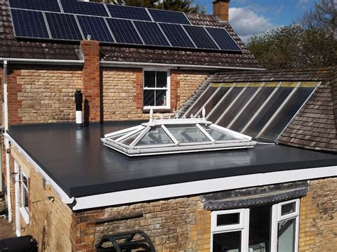 Why Fibreglass Is The Material Of Choice For Your Flat Roof