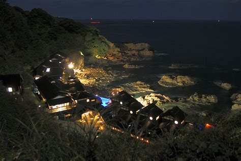 ランプの宿・夜景が綺麗な展望台より・日本三大絶景の夜景が綺麗な秘湯・石川県能登・温泉旅館（絶景の温泉宿）・よしが浦温泉ランプの宿 Japan