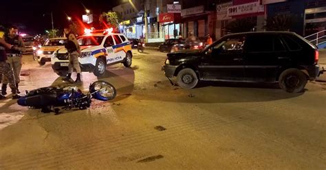 Motorista Atropela Motociclista Na Avenida Coronel Moacir No Centro De