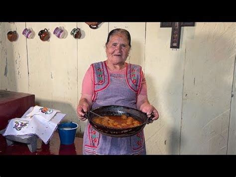 Pollo Enfrijolado Con Chorizo Receta Origina De Mi Rancho A Tu Cocina