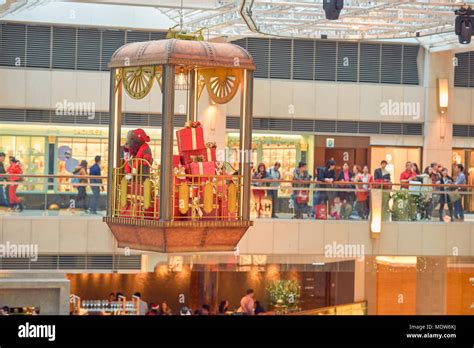 Hong Kong December Christmas Decorations At The Landmark