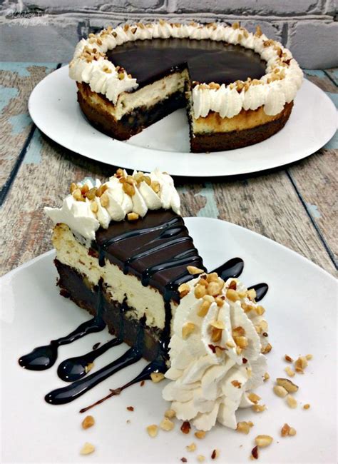 Hot Fudge Sundae Brownie Cheesecake Layers Of Brownies Cheesecake