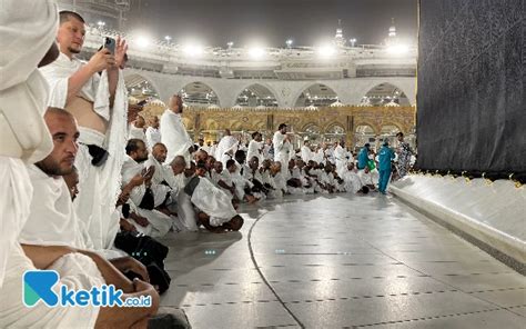 Masya Allah Begini Penampakkan Hajar Aswad Dan Suasana Shaf Pertama Di