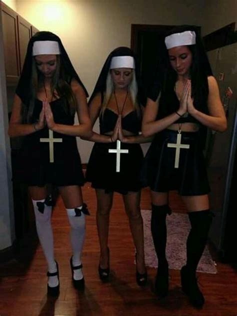 50 DIY Hallow-queen Costumes Of The Year 2026 » Hike N Dip