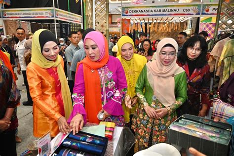 Dekranasda Sulsel Tampil Elegan Di Pameran Kriyanusa