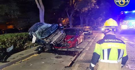 Aparatoso Accidente Sin Heridos En La Ronda Del Tamarguillo