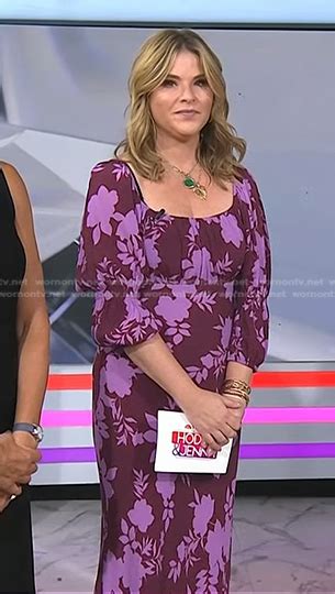 Wornontv Jennas Burgundy And Pink Floral Dress On Today Jenna Bush