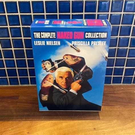 Se Produkter Som Liknar The Complete Naked Gun Collec P Tradera