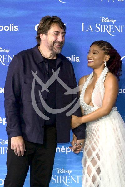 Mezcalent Javier Bardem Y Halle Bailey Con La Sirenita