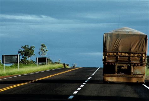 Caminhoneiros se reúnem em Brasília neste sábado para unificar pauta