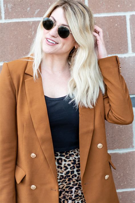 Outfit Idea Leopard Skirt Combat Boots Le Stylo Rouge