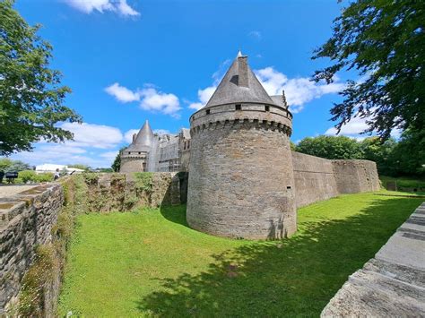 Pontivy Le Chantier De Restauration Du Ch Teau Plus De Millions D