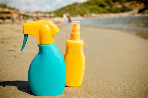 Sunscreen Sunblock Cream Stock Image Image Of Lotion 7280363