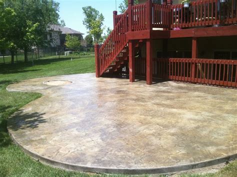 Garden And Yard Concrete Stain Patio Concrete Patio Patio