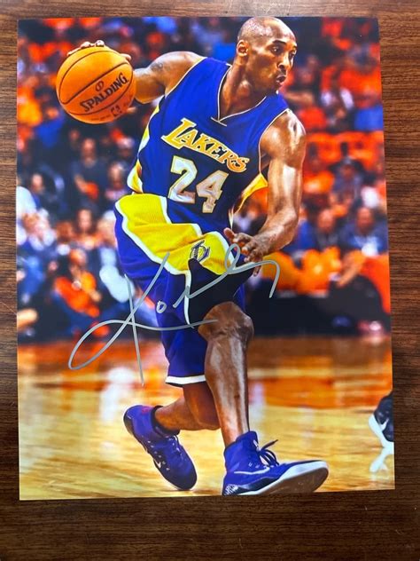 Kobe Bryant La Lakers Autographed X Photo Hand Signed In Blue