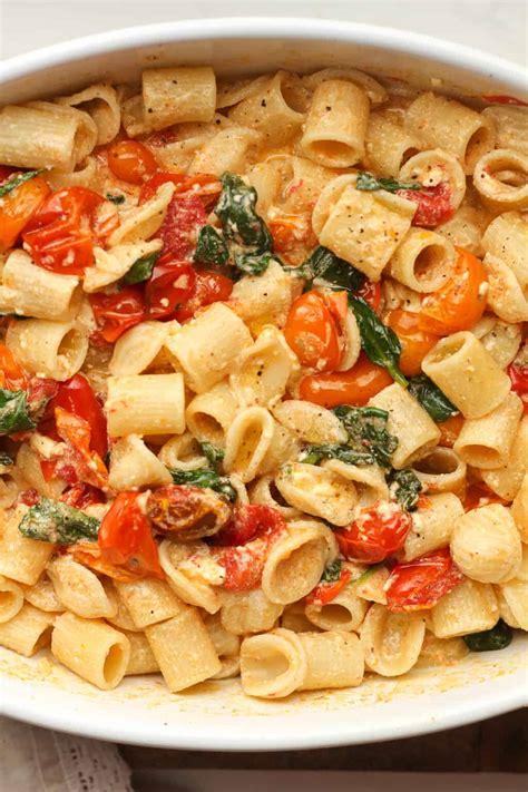 Baked Feta Pasta With Spinach Suebee Homemaker