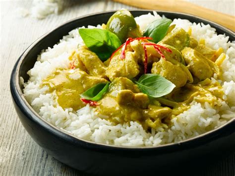 Grünes Curry mit Hähnchen Rezept EAT SMARTER