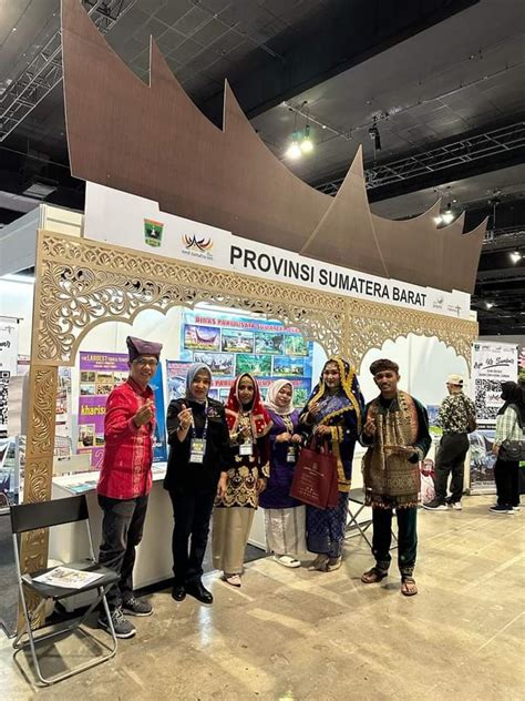 Promosikan Pariwisata Di Matta Fair Kuala Lumpur Darmawi Beserta