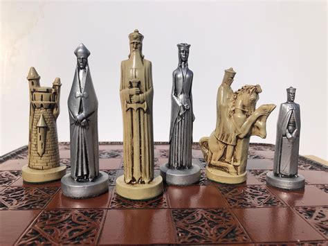Chess set - The Conqueror Chess pieces - Iconic 1960's chess set design ...