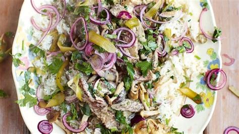 Jamie Oliver's 15 Minute Meals: Beef Stroganoff with Fluffy Rice, Red Onion & Parsley Pickle ...