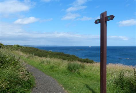 Fife Coastal Path Towards Kirkcaldy © Mat Fascione Cc By Sa 2 0 Geograph Britain And Ireland