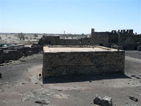 azraq balqees travel