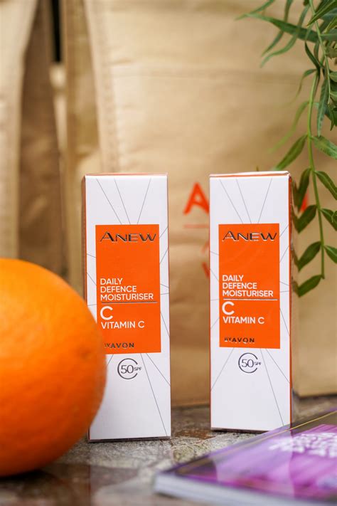 Avon Anew Vitamin C Glow Power αντιοξειδωτική προστασία για όλη την ημέρα