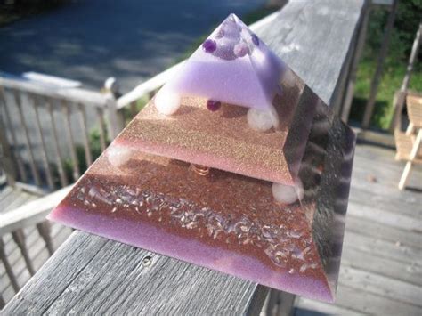 Epoxy Resin Crafts Resin Diy Purple Pink Color Orgonite Pyramids