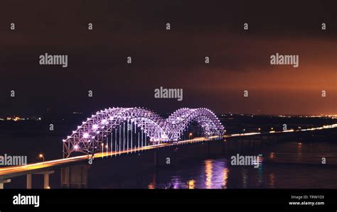 A Memphis Tennessee Bridge After Dark Stock Photo Alamy