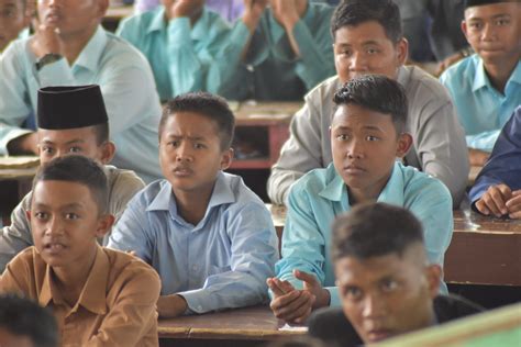 Album Tasyakuran Ujian Tulis Semester Genap Pondok Modern Daarul Abroor